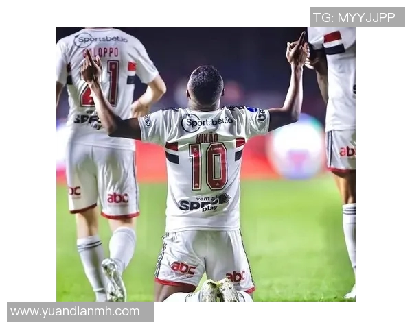 南美杯梅尔加队客场绝杀晋级希望大增